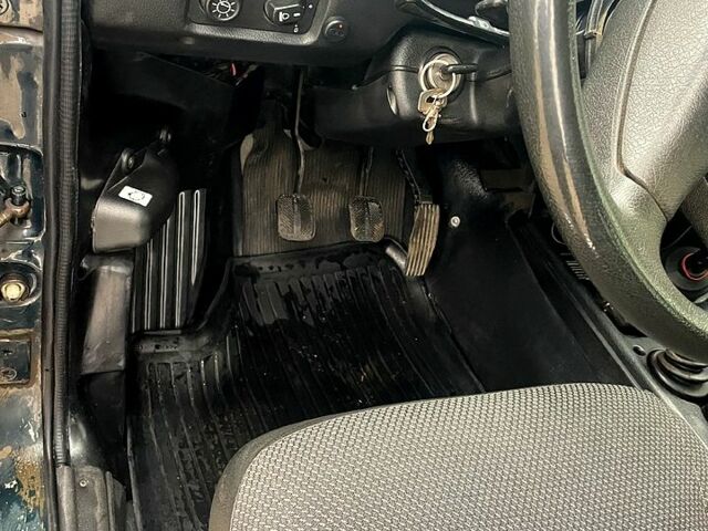 ВАЗ Нива, объемом двигателя 1.7 л и пробегом 81 тыс. км за 6100 $, фото 5 на Automoto.ua