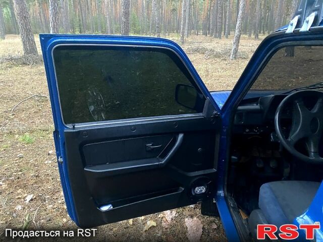 ВАЗ Нива, объемом двигателя 1.7 л и пробегом 230 тыс. км за 4300 $, фото 10 на Automoto.ua