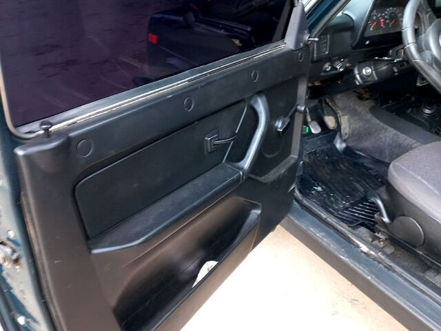 ВАЗ Нива, объемом двигателя 1.7 л и пробегом 198 тыс. км за 3800 $, фото 10 на Automoto.ua