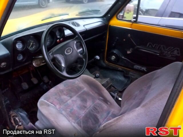 Жовтий ВАЗ Нива, об'ємом двигуна 1.6 л та пробігом 0 тис. км за 1250 $, фото 4 на Automoto.ua