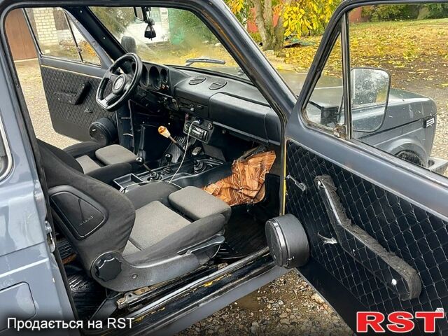 ВАЗ Нива 1982 у Чугуеве на Automoto.ua Жовтий ВАЗ Нива, об'ємом двигуна 1.6 л та пробігом 100 тис. км за 1800 $, фото 10 на Automoto.ua