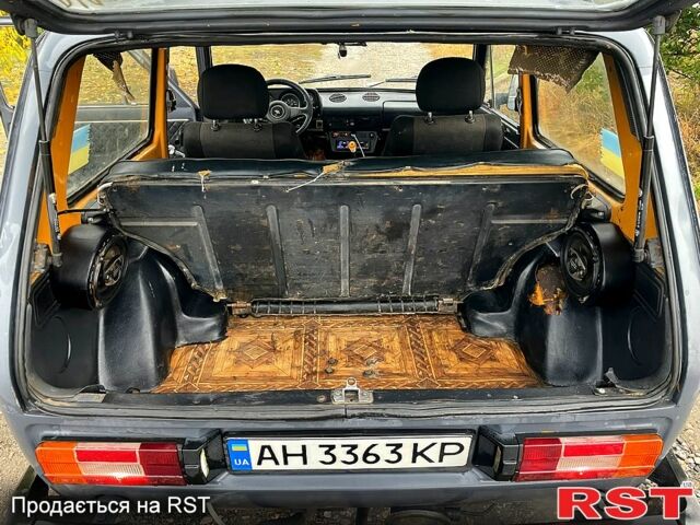 ВАЗ Нива 1982 у Чугуеве на Automoto.ua Жовтий ВАЗ Нива, об'ємом двигуна 1.6 л та пробігом 100 тис. км за 1800 $, фото 12 на Automoto.ua