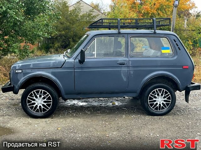ВАЗ Нива 1982 у Чугуеве на Automoto.ua Жовтий ВАЗ Нива, об'ємом двигуна 1.6 л та пробігом 100 тис. км за 1800 $, фото 3 на Automoto.ua