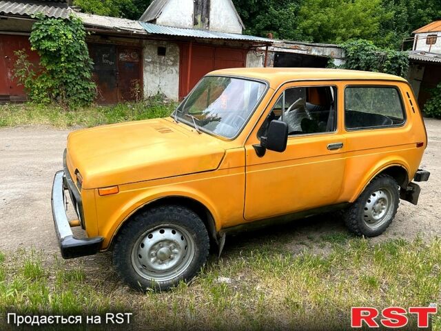 Желтый ВАЗ Нива, объемом двигателя 1.6 л и пробегом 0 тыс. км за 1950 $, фото 1 на Automoto.ua
