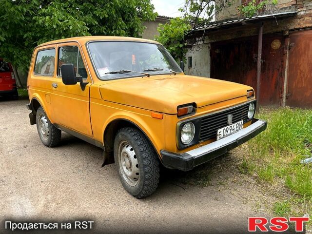 Желтый ВАЗ Нива, объемом двигателя 1.6 л и пробегом 0 тыс. км за 1950 $, фото 4 на Automoto.ua