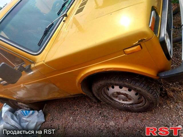 Желтый ВАЗ Нива, объемом двигателя 1.6 л и пробегом 0 тыс. км за 1500 $, фото 1 на Automoto.ua