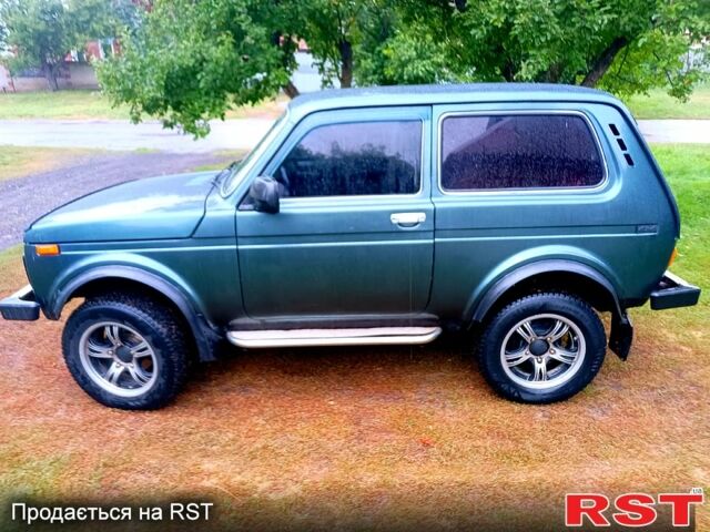 Серый ВАЗ Нива, объемом двигателя 1.6 л и пробегом 40 тыс. км за 3200 $, фото 6 на Automoto.ua
