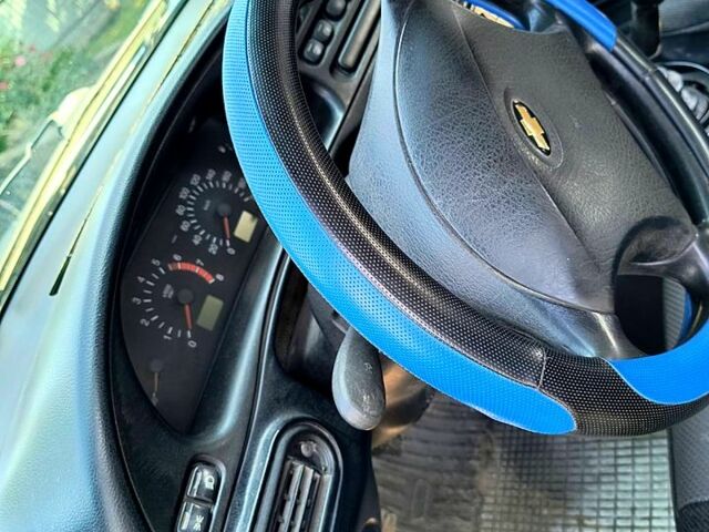 Сірий ВАЗ Нива, об'ємом двигуна 1.7 л та пробігом 268 тис. км за 3400 $, фото 6 на Automoto.ua