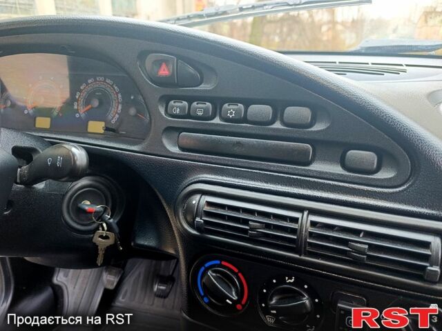 Серый ВАЗ Нива, объемом двигателя 1.7 л и пробегом 96 тыс. км за 9800 $, фото 10 на Automoto.ua