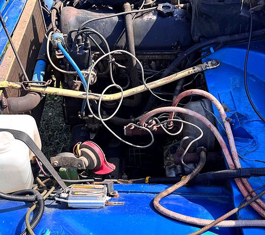 Синий ВАЗ Нива, объемом двигателя 1.6 л и пробегом 153 тыс. км за 3000 $, фото 12 на Automoto.ua