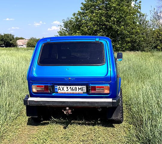 Синий ВАЗ Нива, объемом двигателя 1.6 л и пробегом 153 тыс. км за 3000 $, фото 3 на Automoto.ua