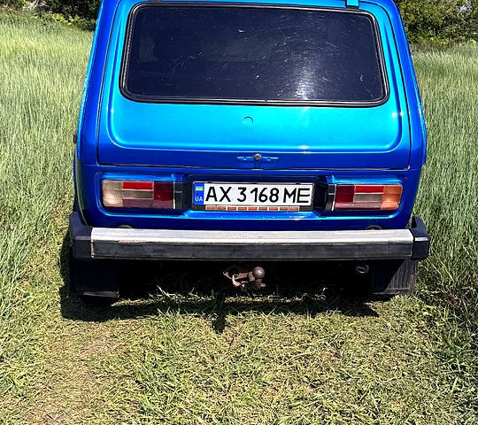 Синий ВАЗ Нива, объемом двигателя 1.6 л и пробегом 153 тыс. км за 3000 $, фото 4 на Automoto.ua