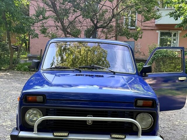 Синий ВАЗ Нива, объемом двигателя 1.6 л и пробегом 26 тыс. км за 2500 $, фото 2 на Automoto.ua