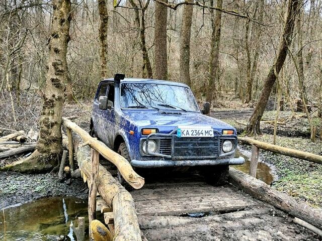 Синий ВАЗ Нива, объемом двигателя 1.6 л и пробегом 90 тыс. км за 2500 $, фото 3 на Automoto.ua