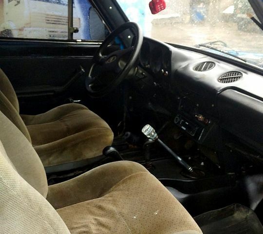 Синий ВАЗ Нива, объемом двигателя 1.6 л и пробегом 88 тыс. км за 1650 $, фото 2 на Automoto.ua