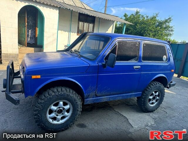 Синий ВАЗ Нива, объемом двигателя 1.7 л и пробегом 0 тыс. км за 2200 $, фото 4 на Automoto.ua