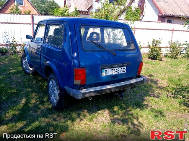 Синій ВАЗ Нива, об'ємом двигуна 1.6 л та пробігом 300 тис. км за 1700 $, фото 4 на Automoto.ua