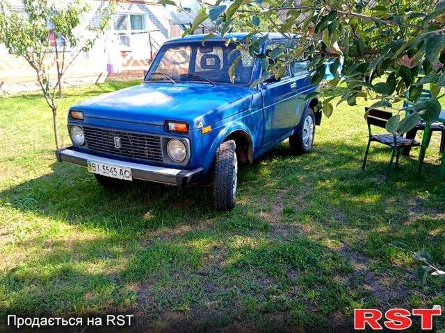 Синій ВАЗ Нива, об'ємом двигуна 1.6 л та пробігом 300 тис. км за 1700 $, фото 1 на Automoto.ua