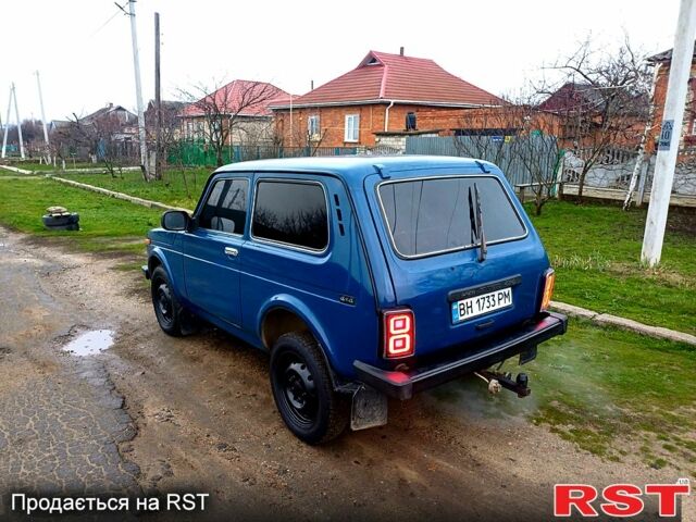Синий ВАЗ Нива, объемом двигателя 1.7 л и пробегом 186 тыс. км за 3200 $, фото 8 на Automoto.ua