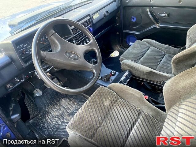 Синій ВАЗ Нива, об'ємом двигуна 1.7 л та пробігом 0 тис. км за 3000 $, фото 3 на Automoto.ua