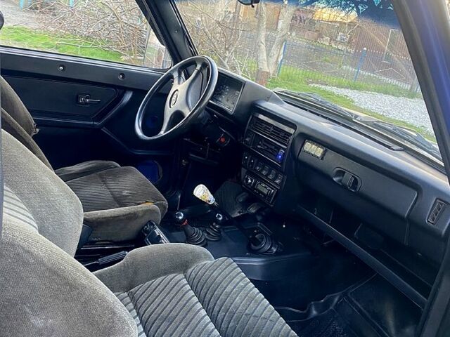 Синій ВАЗ Нива, об'ємом двигуна 1.7 л та пробігом 0 тис. км за 3000 $, фото 2 на Automoto.ua