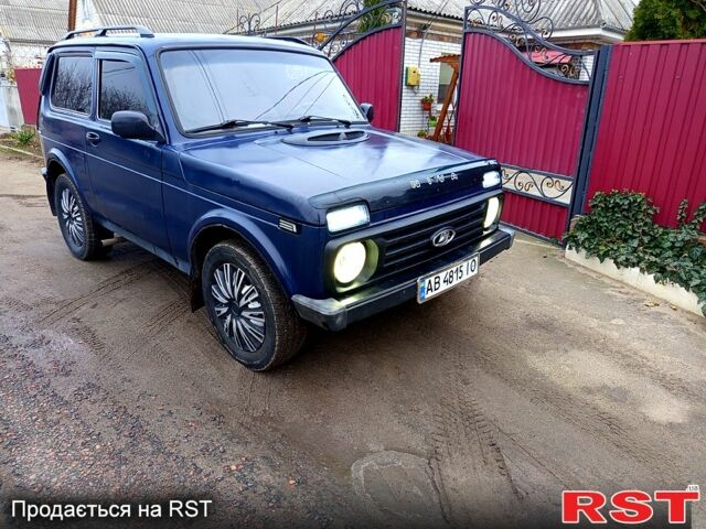 Синій ВАЗ Нива, об'ємом двигуна 1.7 л та пробігом 200 тис. км за 3550 $, фото 4 на Automoto.ua