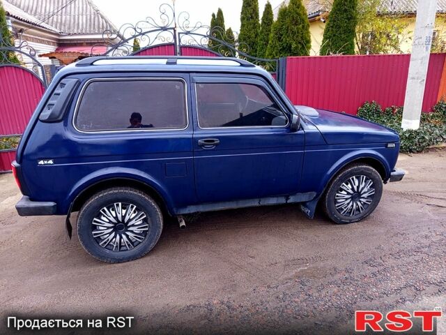 Синій ВАЗ Нива, об'ємом двигуна 1.7 л та пробігом 200 тис. км за 3550 $, фото 5 на Automoto.ua