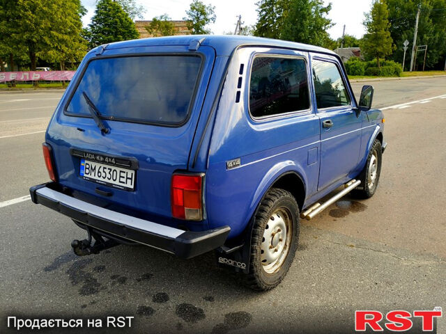 Синий ВАЗ Нива, объемом двигателя 1.7 л и пробегом 200 тыс. км за 3800 $, фото 3 на Automoto.ua