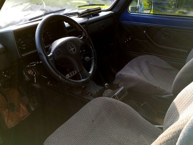 Синий ВАЗ Нива, объемом двигателя 1.7 л и пробегом 200 тыс. км за 3800 $, фото 9 на Automoto.ua