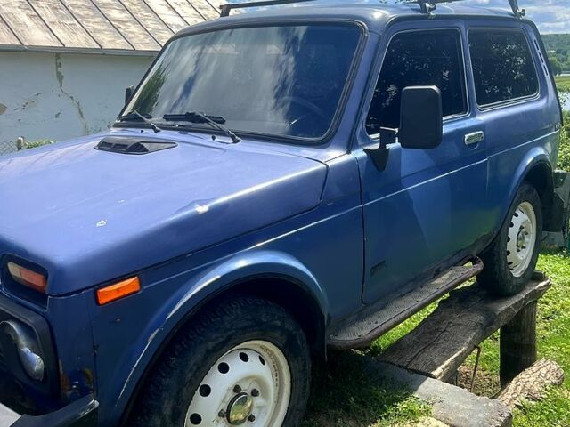 Синий ВАЗ Нива, объемом двигателя 1.7 л и пробегом 95 тыс. км за 3500 $, фото 7 на Automoto.ua