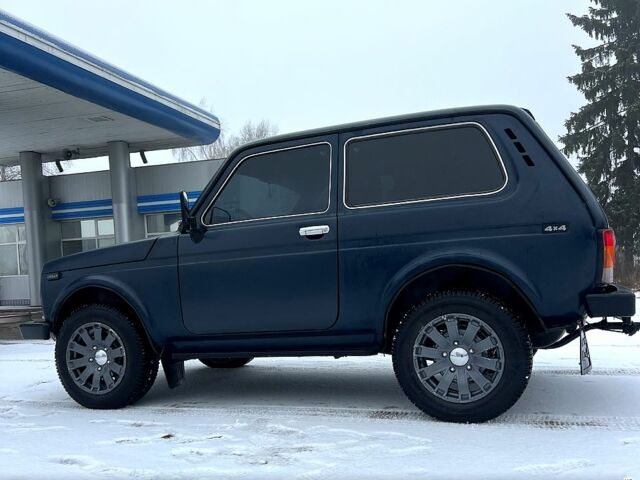 Синий ВАЗ Нива, объемом двигателя 1.7 л и пробегом 70 тыс. км за 4500 $, фото 6 на Automoto.ua