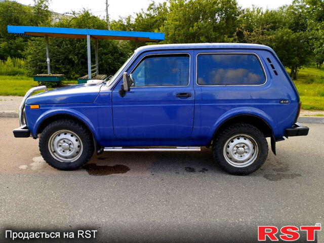 Синий ВАЗ Нива, объемом двигателя 1.7 л и пробегом 200 тыс. км за 3800 $, фото 7 на Automoto.ua