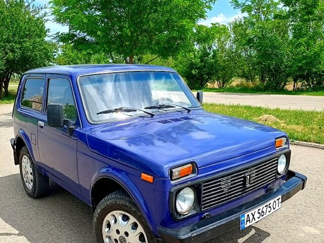 Синий ВАЗ Нива, объемом двигателя 1.7 л и пробегом 150 тыс. км за 2900 $, фото 1 на Automoto.ua