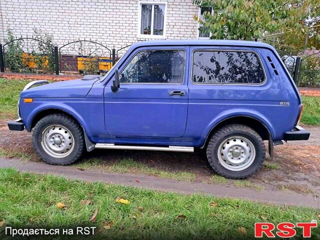 Синий ВАЗ Нива, объемом двигателя 1.7 л и пробегом 0 тыс. км за 3200 $, фото 4 на Automoto.ua