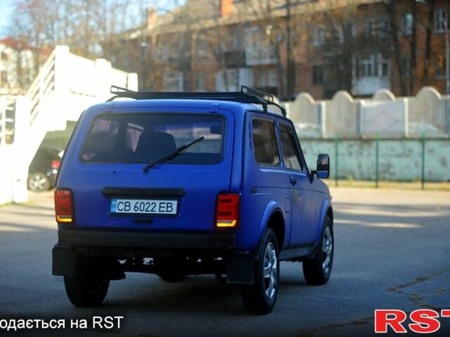 Синий ВАЗ Нива, объемом двигателя 1.7 л и пробегом 300 тыс. км за 2999 $, фото 3 на Automoto.ua