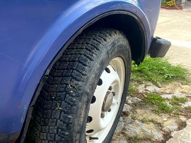 Синий ВАЗ Нива, объемом двигателя 1.7 л и пробегом 95 тыс. км за 3500 $, фото 8 на Automoto.ua