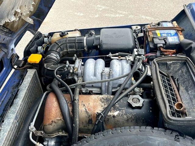 Синій ВАЗ Нива, об'ємом двигуна 1.7 л та пробігом 258 тис. км за 5200 $, фото 6 на Automoto.ua