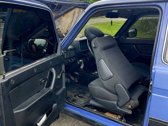 Синій ВАЗ Нива, об'ємом двигуна 1.7 л та пробігом 258 тис. км за 5200 $, фото 7 на Automoto.ua