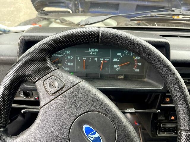Синій ВАЗ Нива, об'ємом двигуна 1.7 л та пробігом 258 тис. км за 5200 $, фото 11 на Automoto.ua