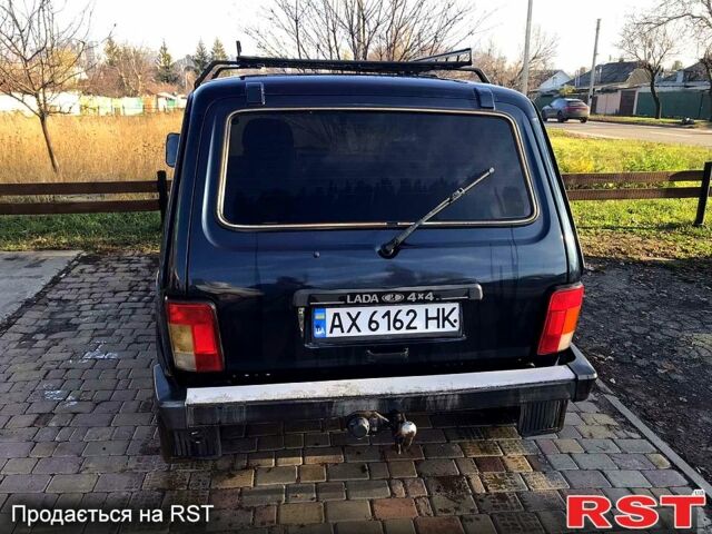 Синий ВАЗ Нива, объемом двигателя 1.7 л и пробегом 127 тыс. км за 4500 $, фото 2 на Automoto.ua