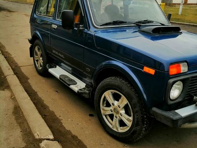 Синій ВАЗ Нива, об'ємом двигуна 1.7 л та пробігом 142 тис. км за 4300 $, фото 1 на Automoto.ua