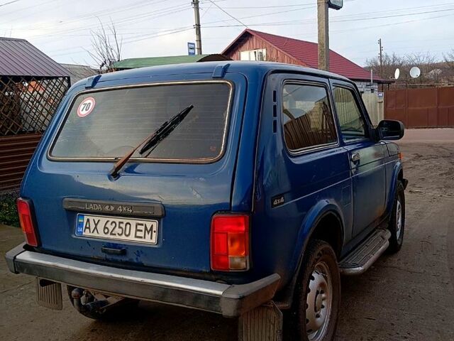 Синий ВАЗ Нива, объемом двигателя 1.7 л и пробегом 200 тыс. км за 3000 $, фото 3 на Automoto.ua