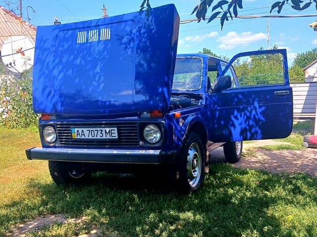 Синий ВАЗ Нива, объемом двигателя 1.7 л и пробегом 152 тыс. км за 3500 $, фото 6 на Automoto.ua