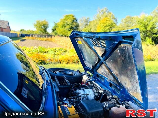 Синий ВАЗ Нива, объемом двигателя 1.7 л и пробегом 57 тыс. км за 5300 $, фото 9 на Automoto.ua