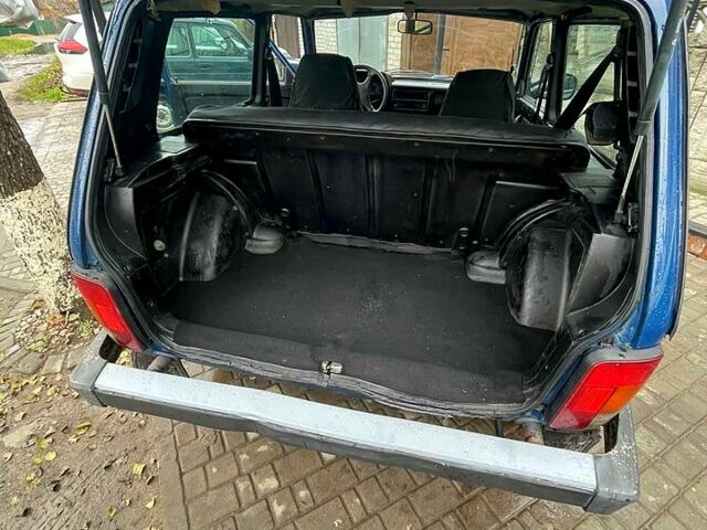 Синий ВАЗ Нива, объемом двигателя 1.7 л и пробегом 0 тыс. км за 2900 $, фото 7 на Automoto.ua