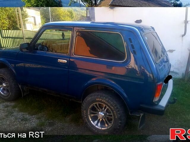 Синий ВАЗ Нива, объемом двигателя 1.7 л и пробегом 175 тыс. км за 4450 $, фото 2 на Automoto.ua