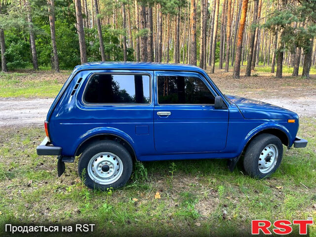 Синий ВАЗ Нива, объемом двигателя 1.7 л и пробегом 0 тыс. км за 3500 $, фото 5 на Automoto.ua