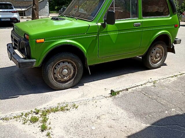 Зеленый ВАЗ Нива, объемом двигателя 1.6 л и пробегом 111 тыс. км за 1500 $, фото 3 на Automoto.ua