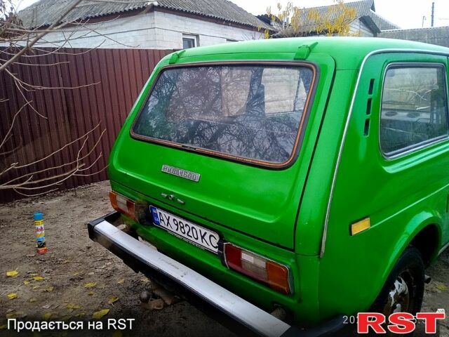 Зеленый ВАЗ Нива, объемом двигателя 1.6 л и пробегом 118 тыс. км за 1350 $, фото 5 на Automoto.ua