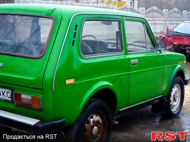 Зеленый ВАЗ Нива, объемом двигателя 1.6 л и пробегом 118 тыс. км за 1350 $, фото 2 на Automoto.ua